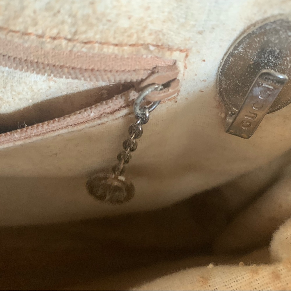 Vintage Gucci tote - Picture 9 of 17